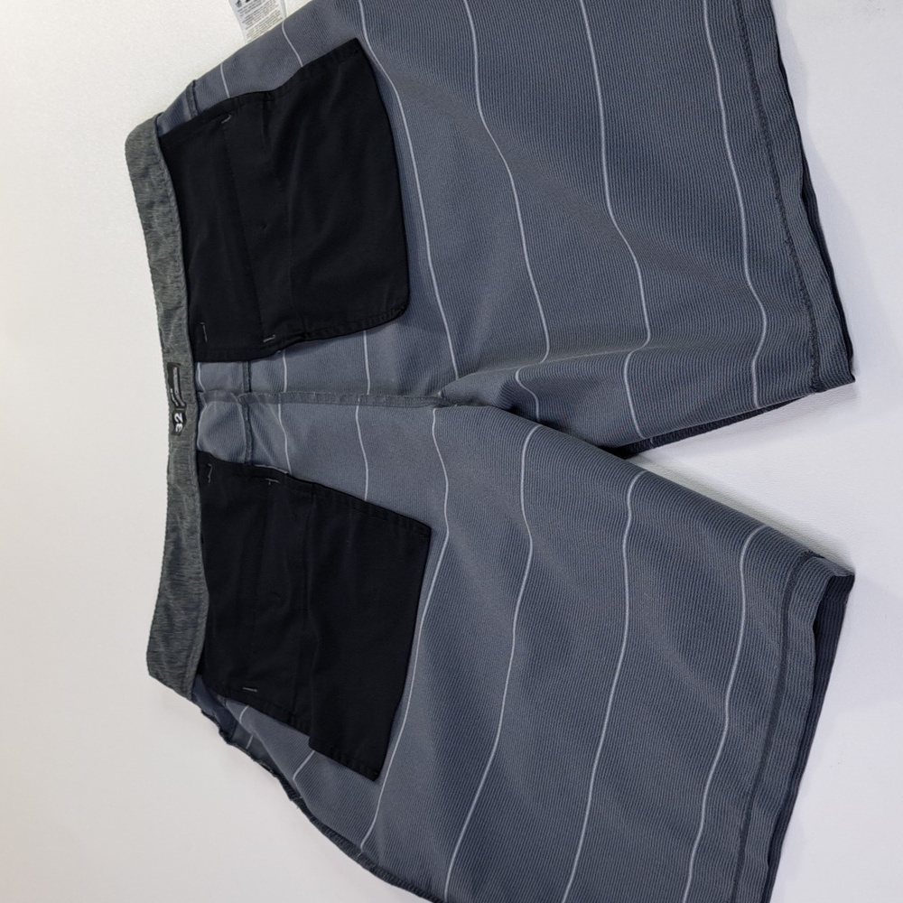 Hurley)( Striped Phantom Hybrid Shorts Men's Size 32 - Picture 7 of 12